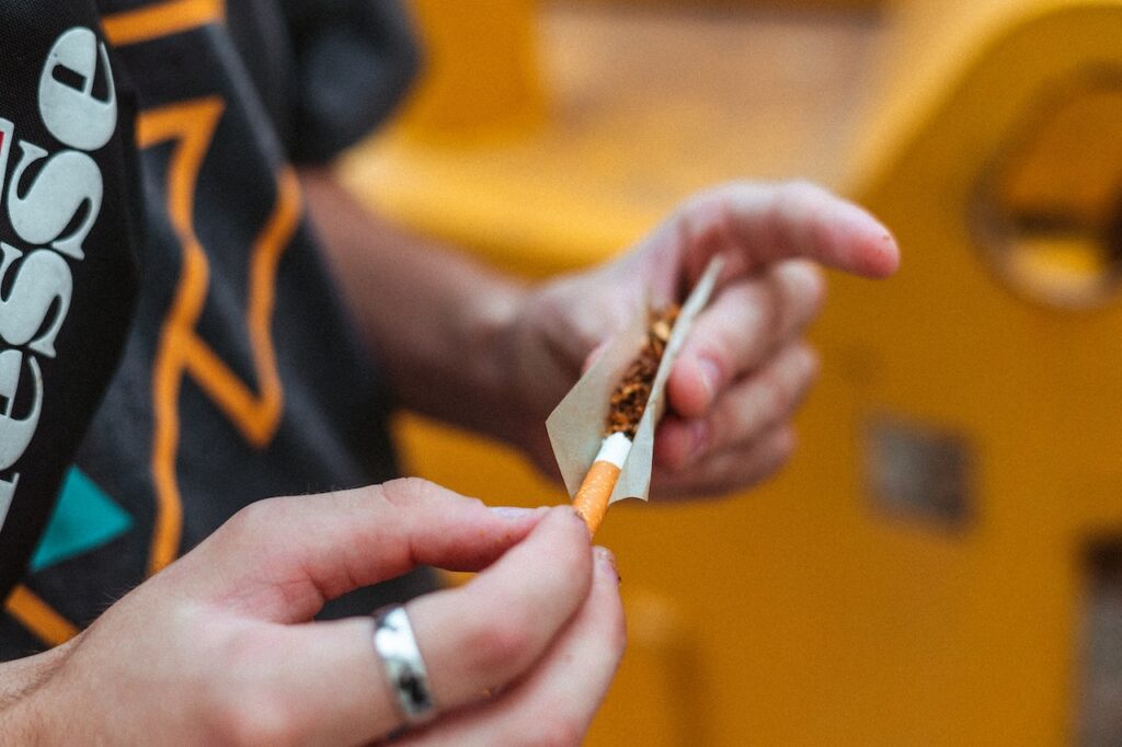 Tutun firicel: cum îl păstrezi corect după desigilare